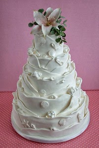 Sandra Monger Bespoke Wedding Cakes 1063072 Image 2